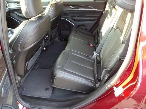 New 2026 Jeep Grand Cherokee Limited image 12