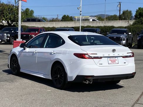 Certified 2026 Toyota Camry SE w/ Convenience Package image 40