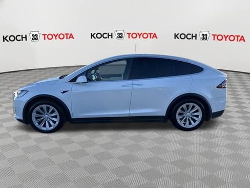 Used 2020 Tesla Model X Long Range image 4