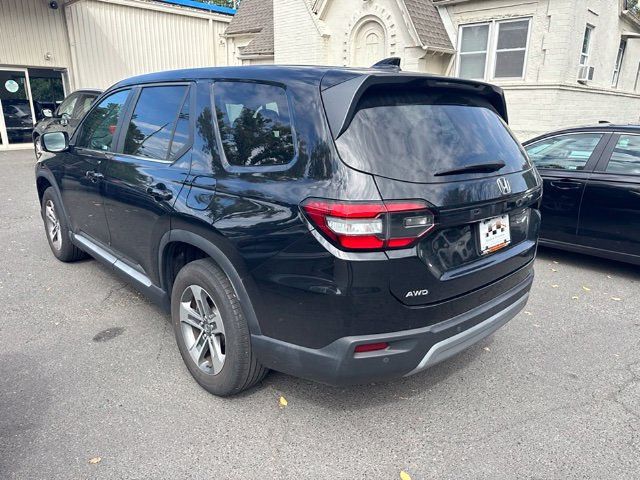 Used 2024 Honda Pilot EX-L image 4