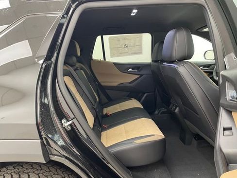 New 2026 Chevrolet Equinox ACTIV AWD/4WD image 14
