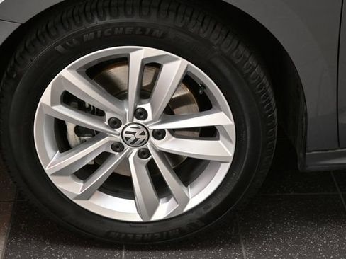 Used 2020 Volkswagen Passat 2.0T S image 18