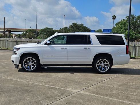 Used 2019 Chevrolet Suburban Premier RWD image 6
