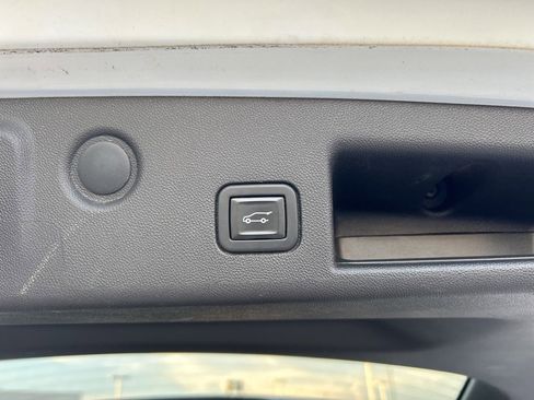 Certified 2022 Chevrolet Equinox RS w/ RS Leather Package image 8