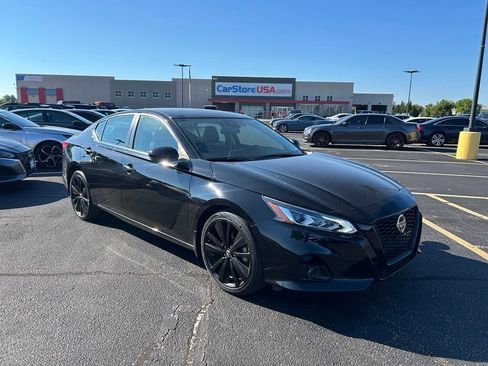 Used 2022 Nissan Altima 2.5 SR w/ Midnight Edition Package FWD image 1