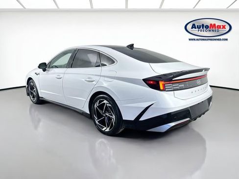 Used 2024 Hyundai Sonata SEL w/ Convenience Package image 6