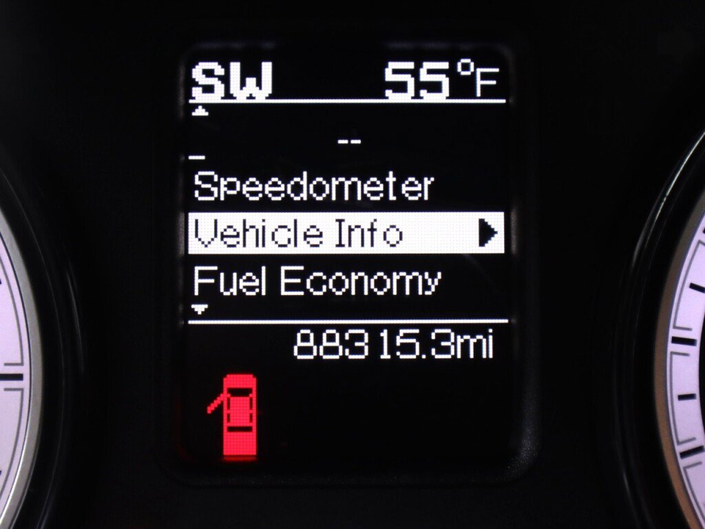 Used 2017 RAM 1500 Express AWD/4WD image 14