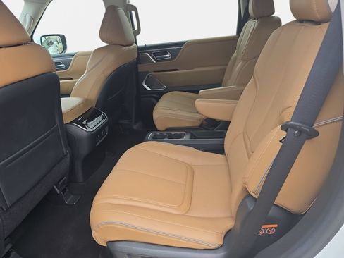 Certified 2025 INFINITI QX80 Sensory AWD/4WD image 14