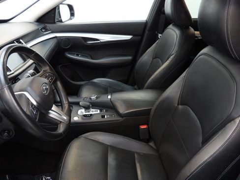 Used 2019 INFINITI QX50 Essential w/ Premium Heat Package image 12
