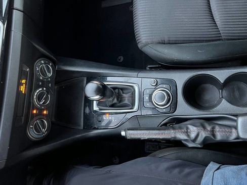 Used 2015 MAZDA MAZDA3 i Touring image 22