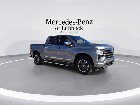 Used 2025 Chevrolet Silverado 1500 High Country w/ Technology Package image 2