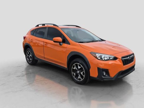 Used 2018 Subaru Crosstrek 2.0i Premium w/ Moonroof Package AWD/4WD image 2
