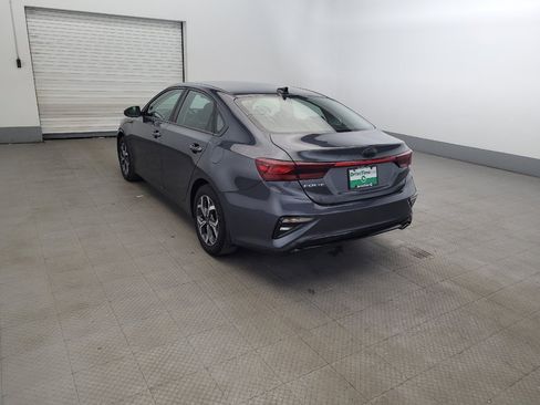 Used 2019 Kia Forte LXS FWD image 5