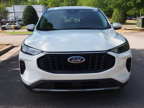 Certified 2023 Ford Escape Active w/ Tech Pack #2 image 2