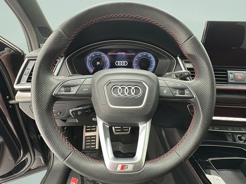Used 2023 Audi SQ5 Premium Plus w/ Premium Plus Package AWD/4WD image 16