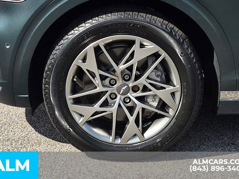 Used 2023 Genesis GV70 2.5T w/ Advanced Package image 15