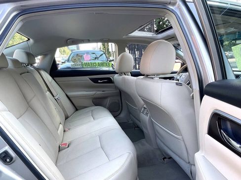Used 2013 Nissan Altima 2.5 SL FWD image 21