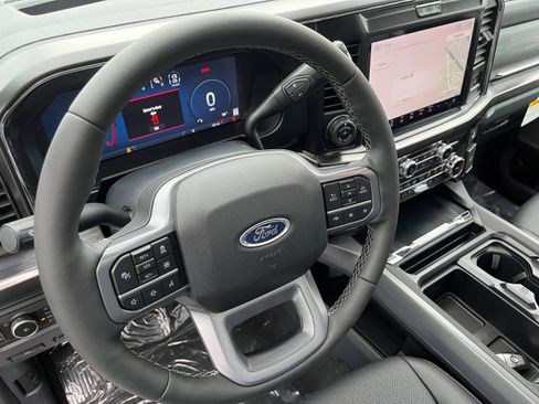 New 2026 Ford F250 Lariat w/ Black Appearance Package AWD/4WD image 12