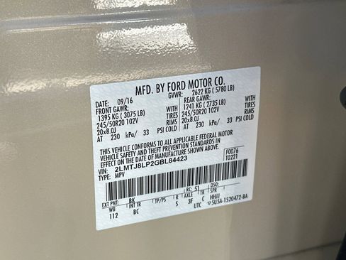 Used 2016 Lincoln MKX Reserve w/ Technology Package image 29