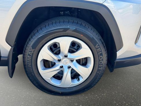 Certified 2023 Toyota RAV4 LE AWD/4WD image 8