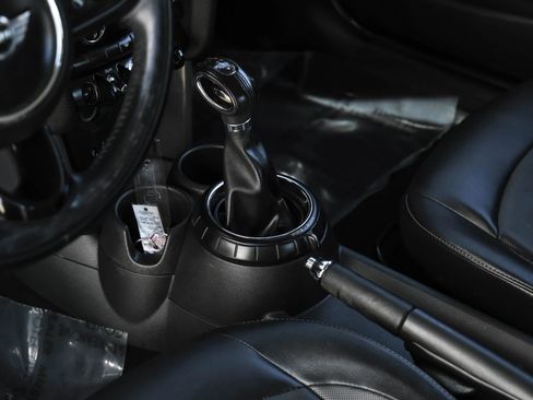 Used 2014 MINI Cooper 2-Door Hardtop image 21