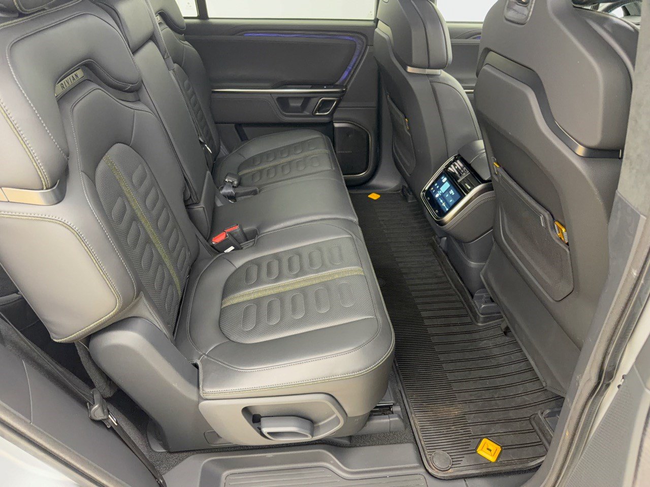 Used 2022 Rivian R1S Launch Edition Quad AWD/4WD image 28
