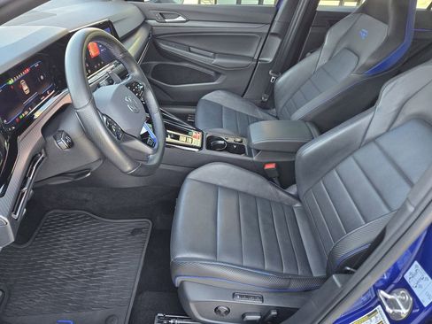 Used 2024 Volkswagen Golf R image 15