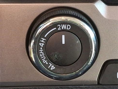 Used 2022 Toyota Tacoma SR5 image 24