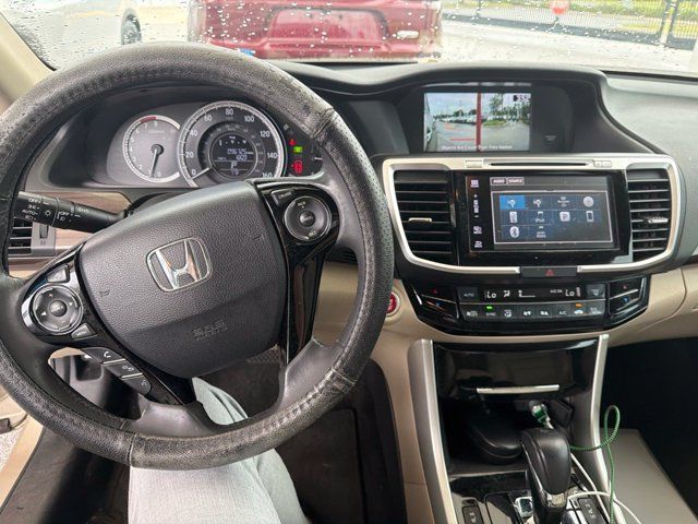 Used 2017 Honda Accord EX-L image 4