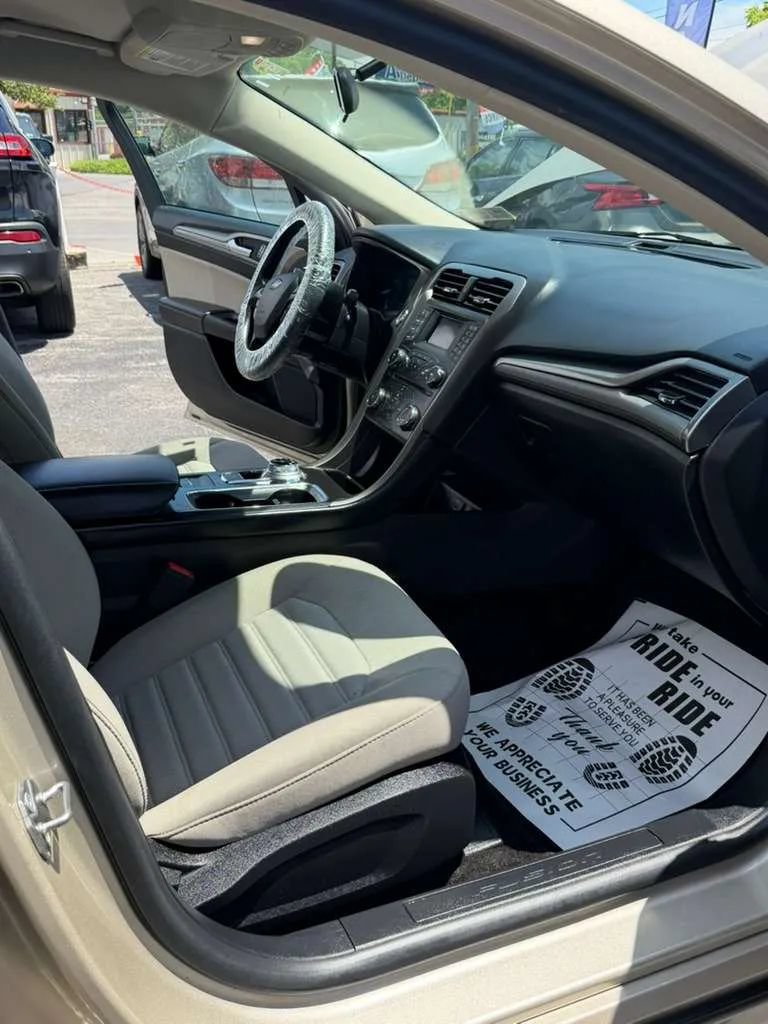 Used 2018 Ford Fusion S FWD image 8