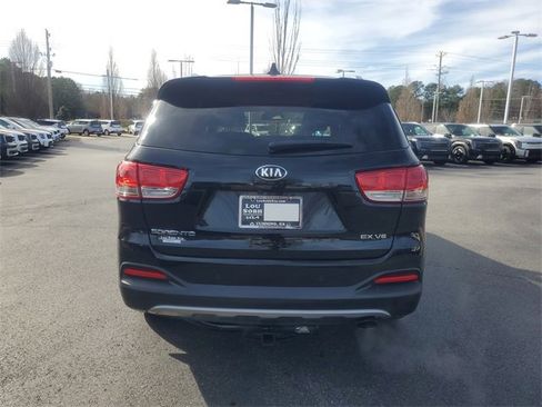 Used 2018 Kia Sorento EX w/ EX Advanced Touring Package image 5