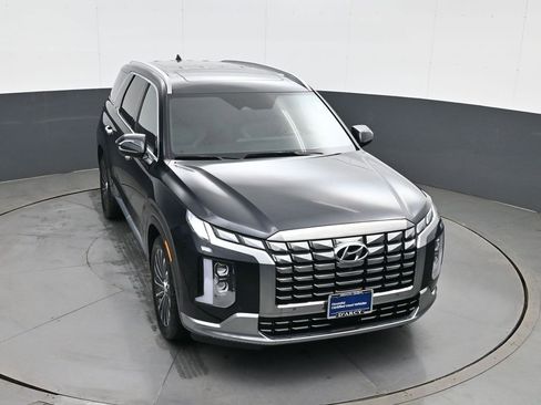 Used 2023 Hyundai Palisade Calligraphy w/ Winter Package image 15