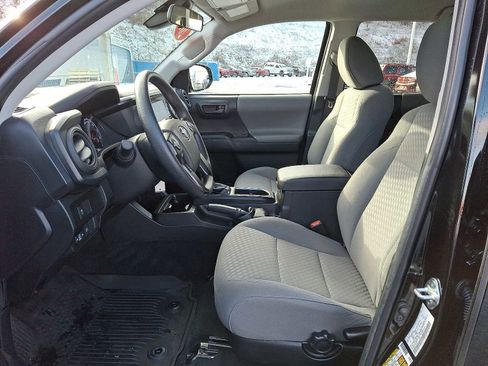 Used 2023 Toyota Tacoma SR image 13