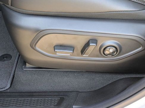 New 2025 Jeep Grand Cherokee L Limited image 14