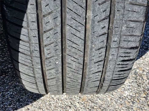 Used 2023 Volkswagen Taos SE image 11