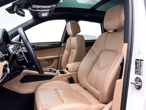 Used 2023 Porsche Macan S image 18