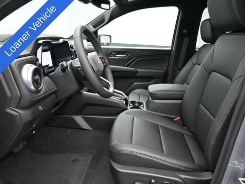 New 2025 Chevrolet Colorado LT w/ LT Convenience Package AWD/4WD image 18