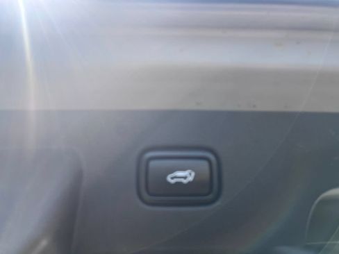 Certified 2025 Kia Sportage SX AWD/4WD image 24