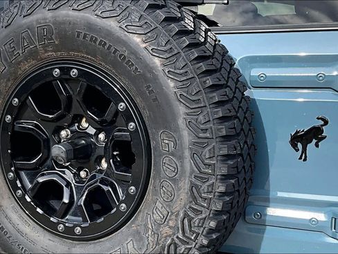 Used 2022 Ford Bronco Wildtrak image 28