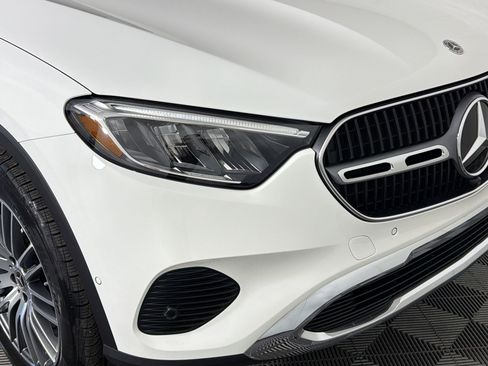 Used 2026 Mercedes-Benz GLC 300 4MATIC image 11