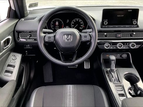 Used 2024 Honda Civic Sport image 5