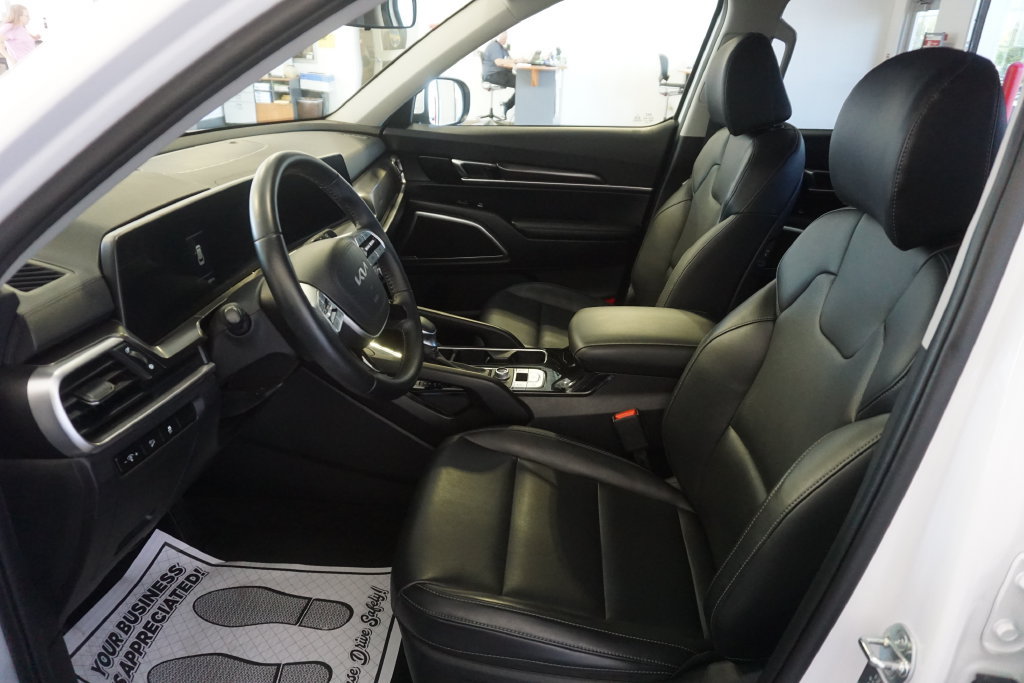 Used 2024 Kia Telluride S AWD/4WD image 20