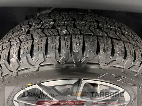 Used 2025 Jeep Compass Trailhawk AWD/4WD image 18