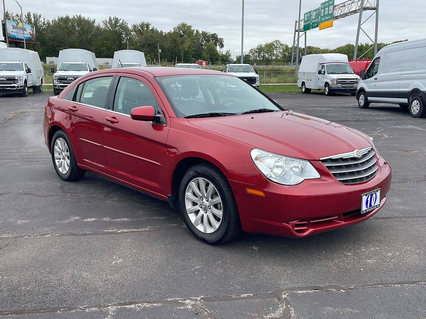 Used 2010 Chrysler Sebring Limited FWD image 7