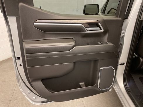 Used 2022 Chevrolet Silverado 1500 LTZ image 22