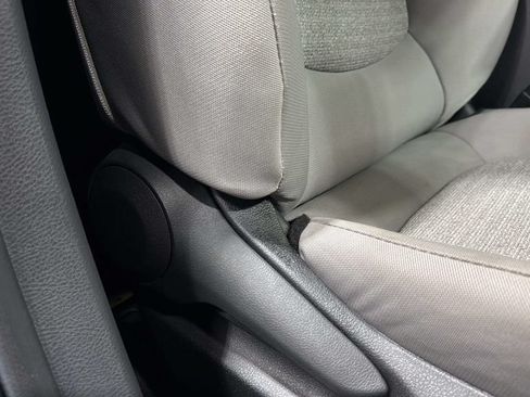 Used 2024 Toyota Sienna LE FWD image 14