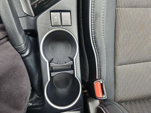 Used 2015 Toyota Corolla S image 35