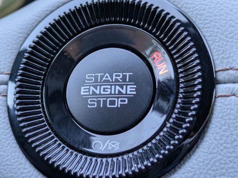 Used 2024 Jeep Compass Limited image 28