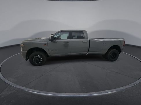 New 2026 RAM 3500 Laramie AWD/4WD image 5