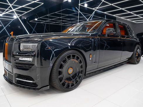 Used 2025 Rolls-Royce Phantom Sedan image 8